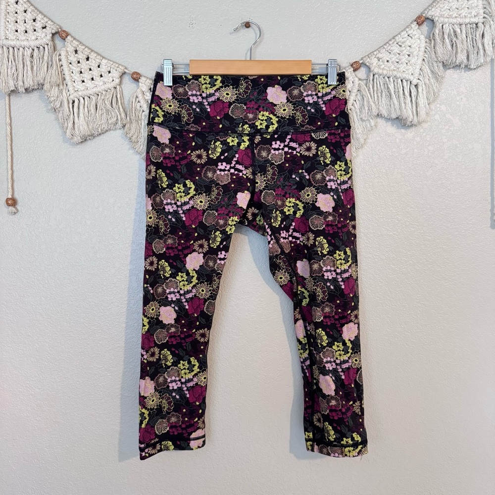 Lululemon Wunder Under Crop Hi-Rise 21" in Fluorolace Multi‎